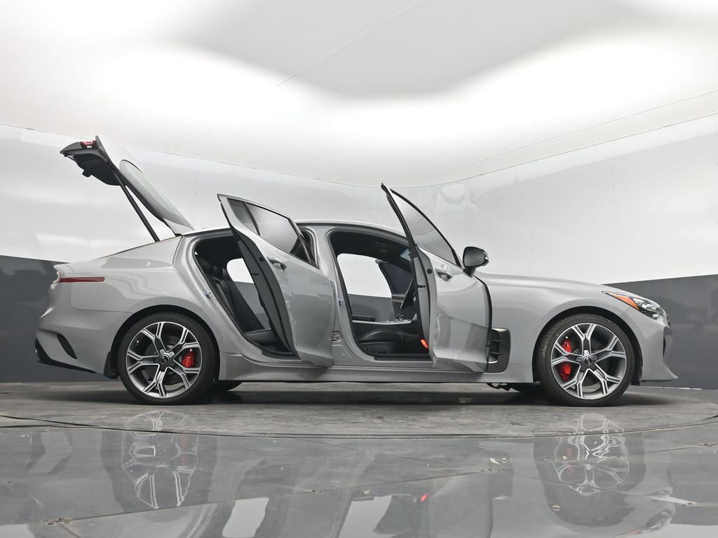 Used 2021 Kia Stinger GT2 RWD image 7