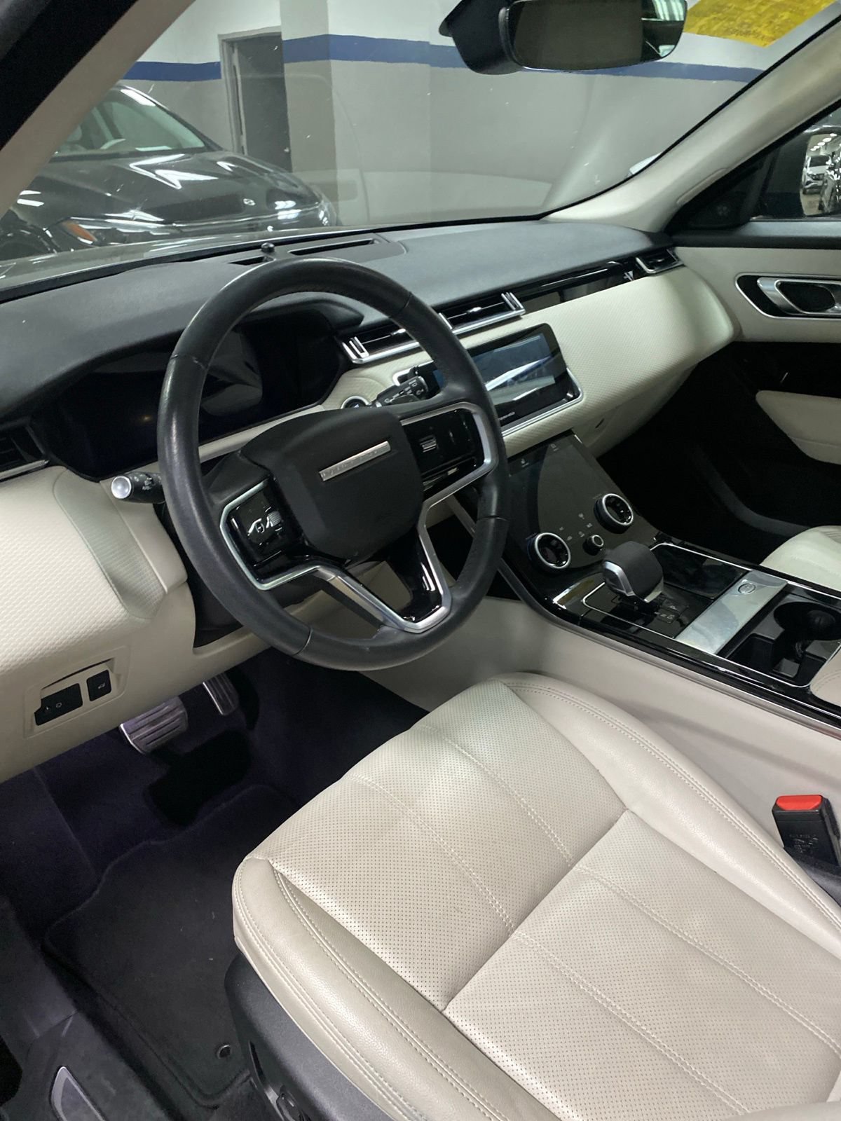 Used 2023 Land Rover Range Rover Velar R-Dynamic S AWD/4WD image 7