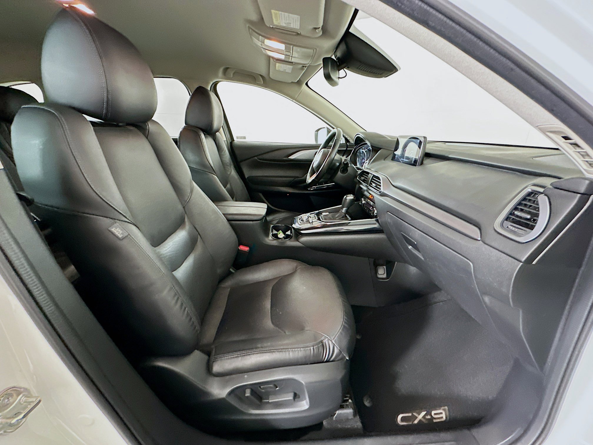 Used 2018 MAZDA CX-9 Touring image 32