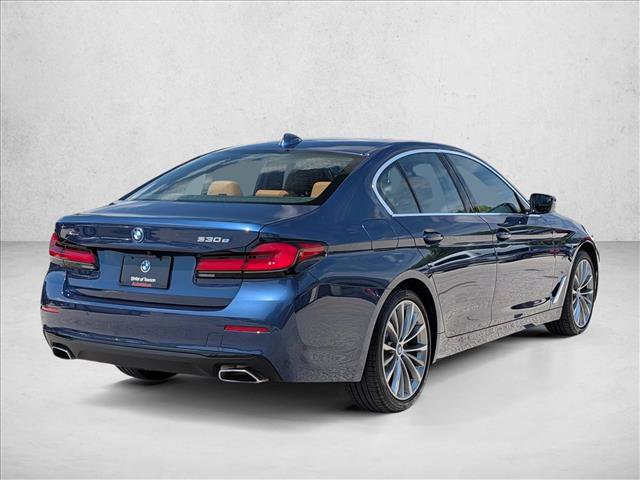 Certified 2023 BMW 530e xDrive w/ Premium Package AWD/4WD image 5