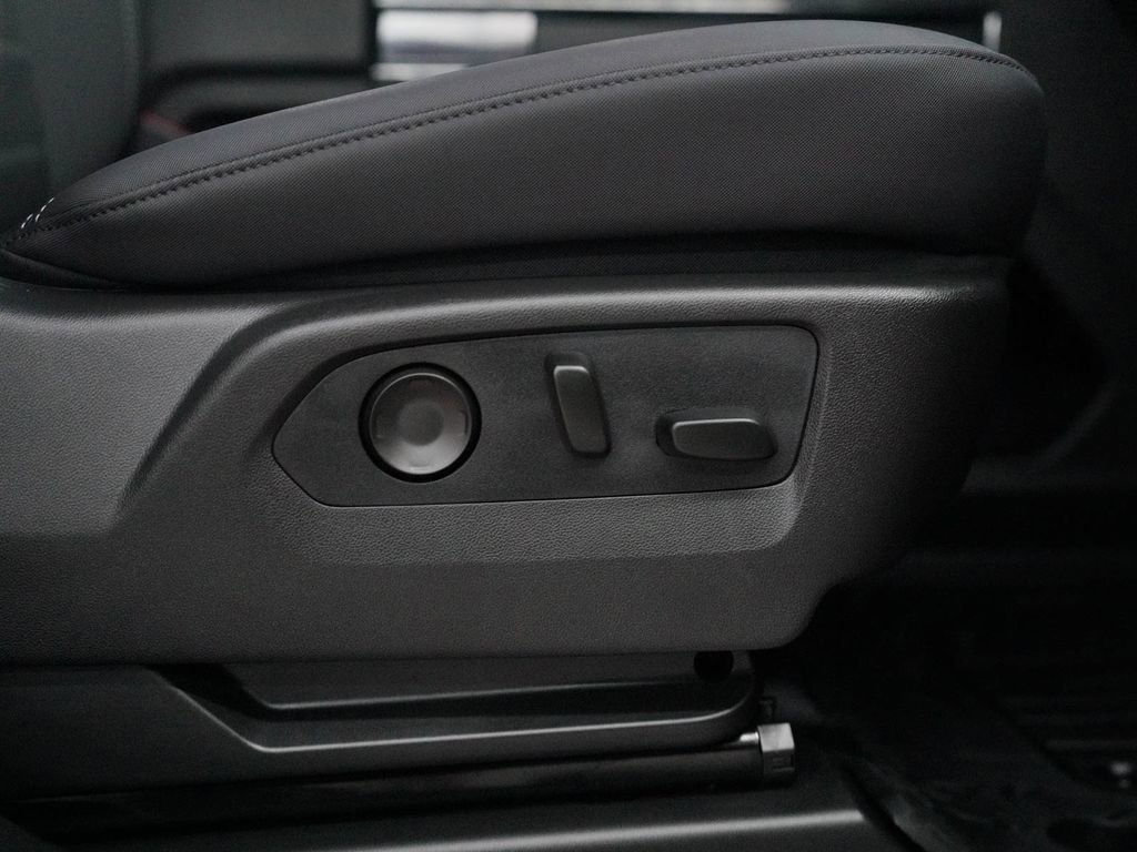 Used 2026 GMC Hummer EV SUV AWD/4WD image 38