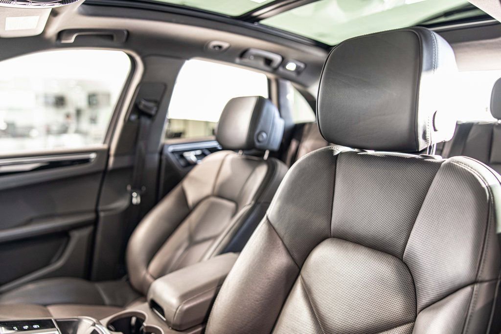 Used 2022 Porsche Macan S image 18