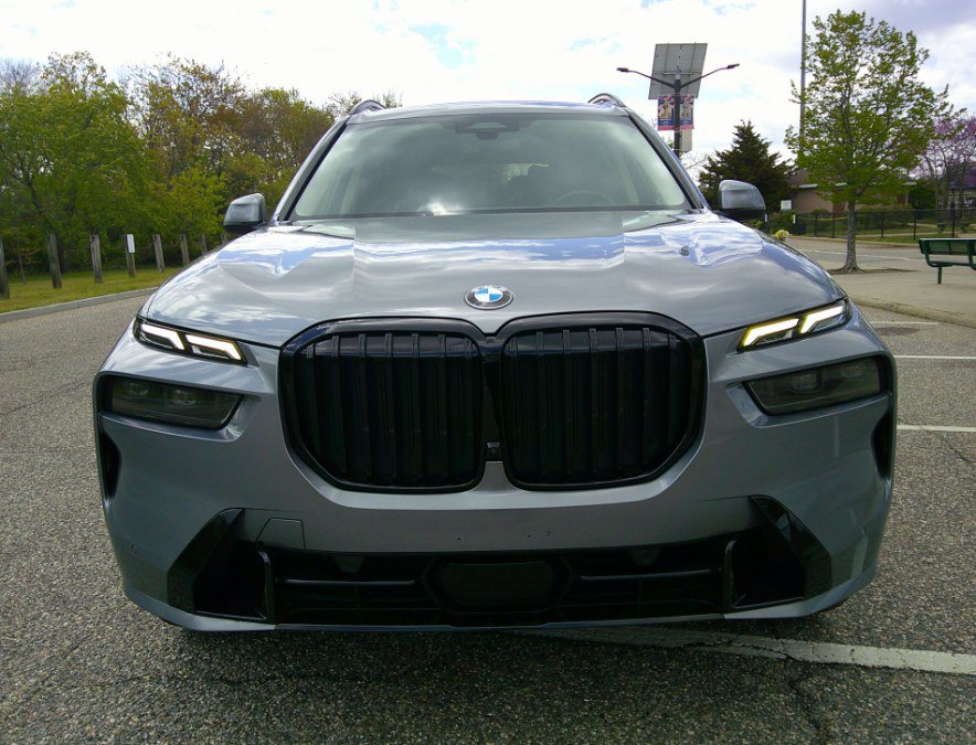 Used 2023 BMW X7 xDrive40i AWD/4WD image 31