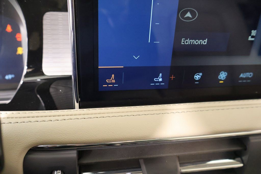 New 2026 Lincoln Corsair Premiere FWD image 7
