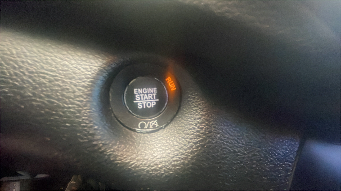 Used 2019 Jeep Cherokee Trailhawk w/ Comfort/Convenience Group AWD/4WD image 30