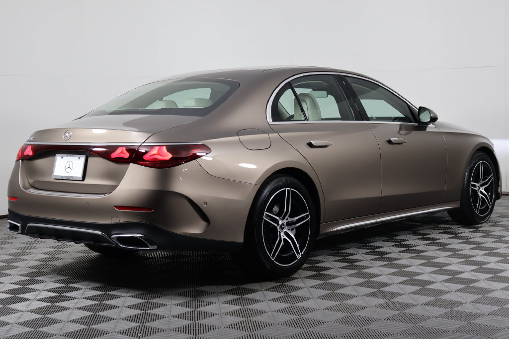 New 2027 Mercedes-Benz E 350 Sedan image 2