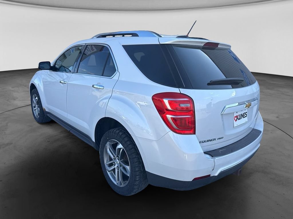 Used 2017 Chevrolet Equinox Premier w/ Enhanced Convenience Package AWD/4WD image 6