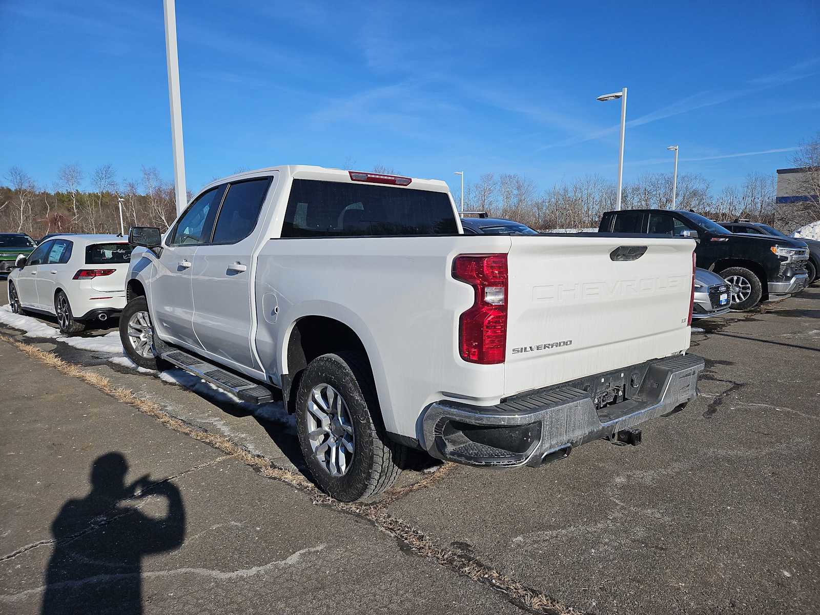 Used 2022 Chevrolet Silverado 1500 LT image 3