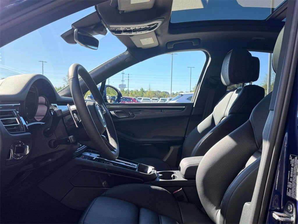 New 2026 Porsche Macan AWD/4WD image 17