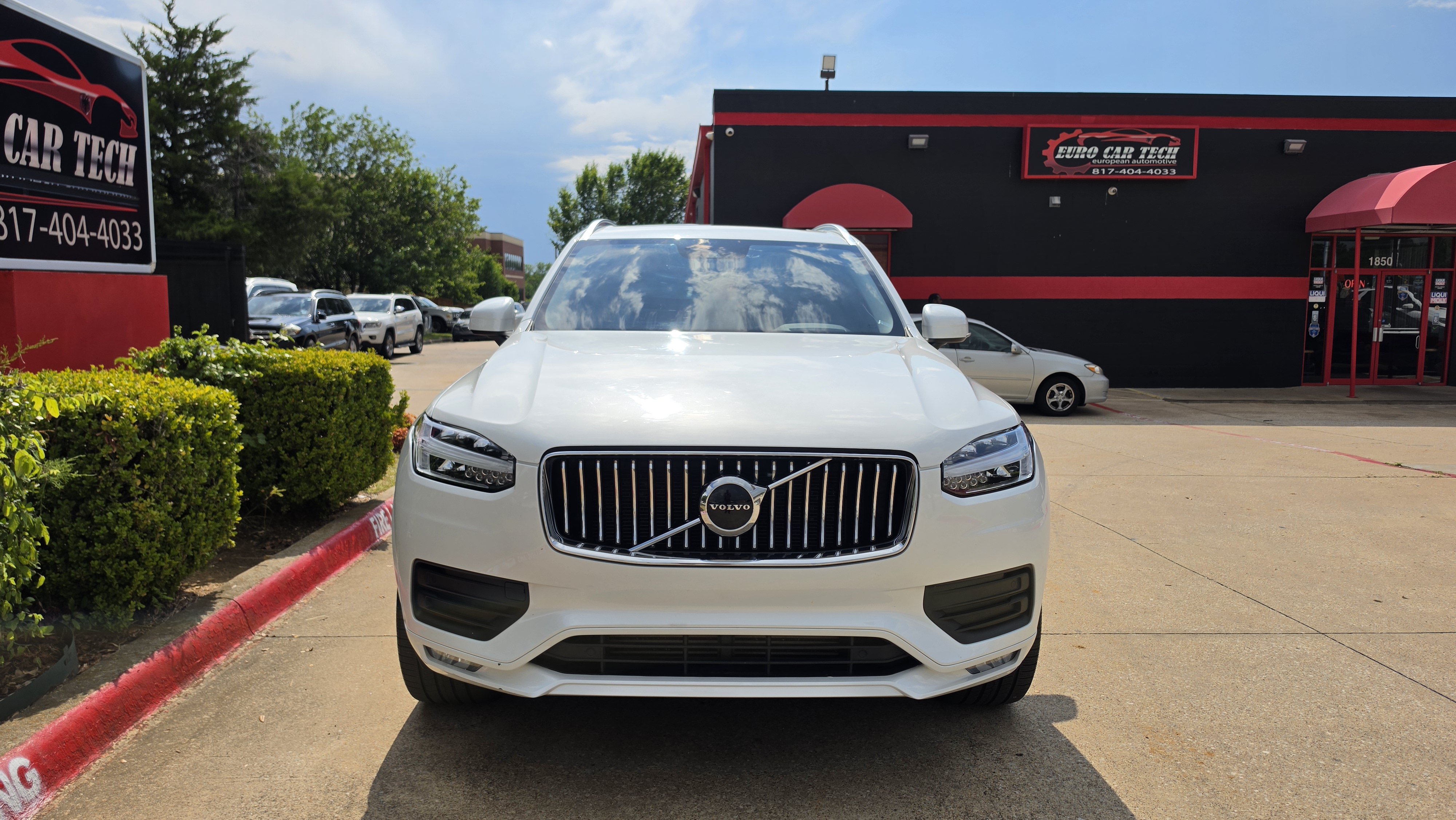 Used 2020 Volvo XC90 T6 Momentum AWD/4WD image 5