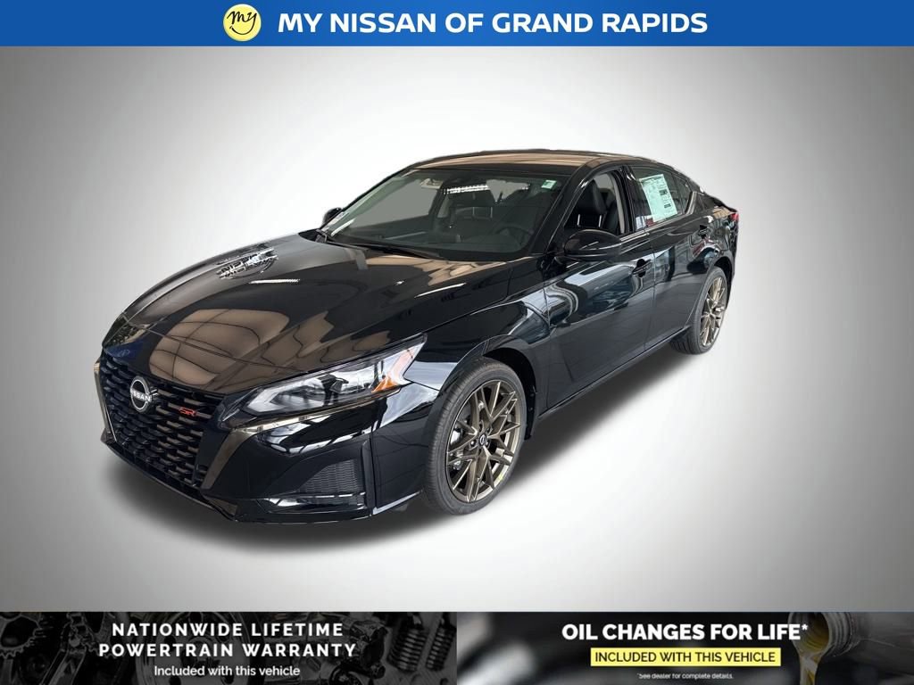 New 2025 Nissan Altima 2.5 SR image 5