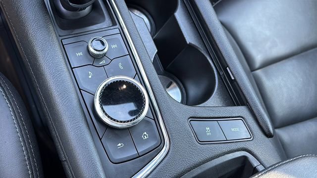 Used 2022 Cadillac XT5 Premium Luxury image 39