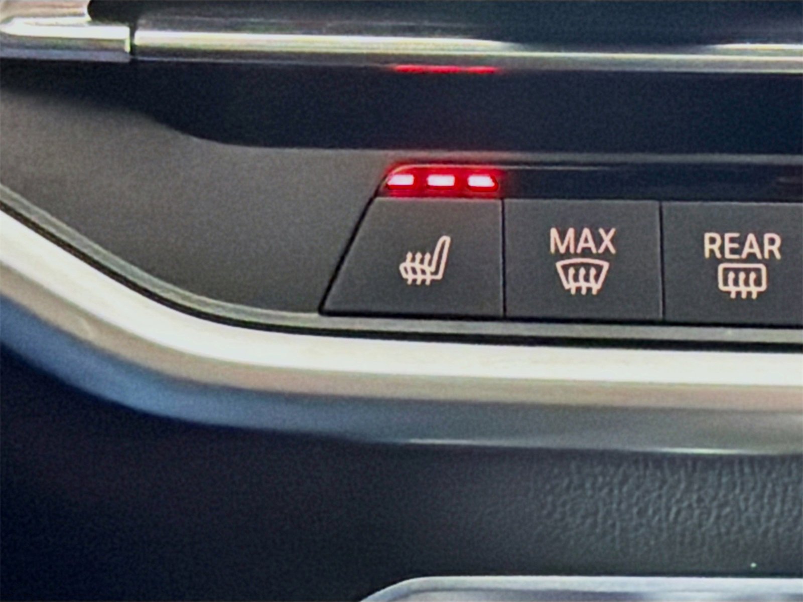 Used 2023 BMW X6 xDrive40i w/ Premium Package image 24