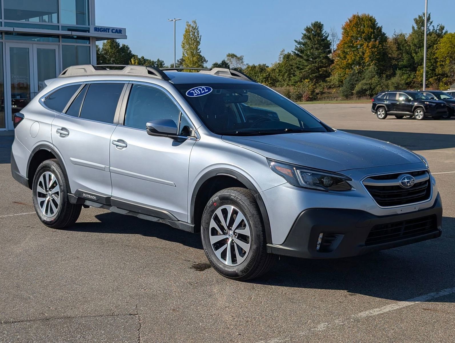 Used 2022 Subaru Outback Premium image 3