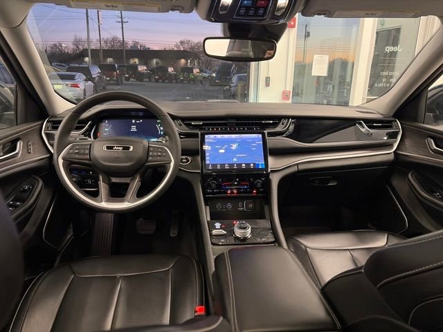 Used 2024 Jeep Grand Cherokee Limited 4xe image 11