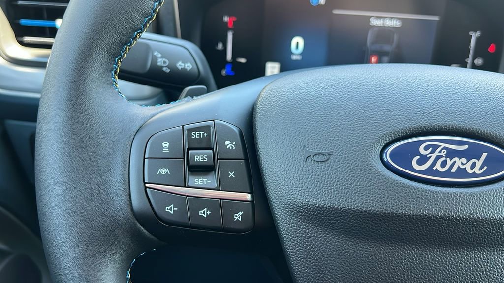New 2025 Ford Maverick Lobo image 19