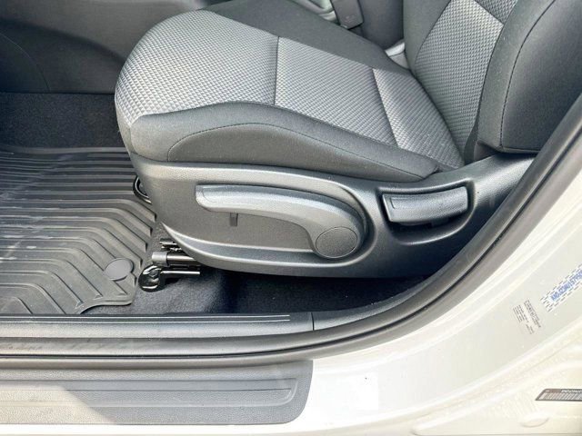 Used 2025 Kia Soul LX w/ LX Technology Package image 17