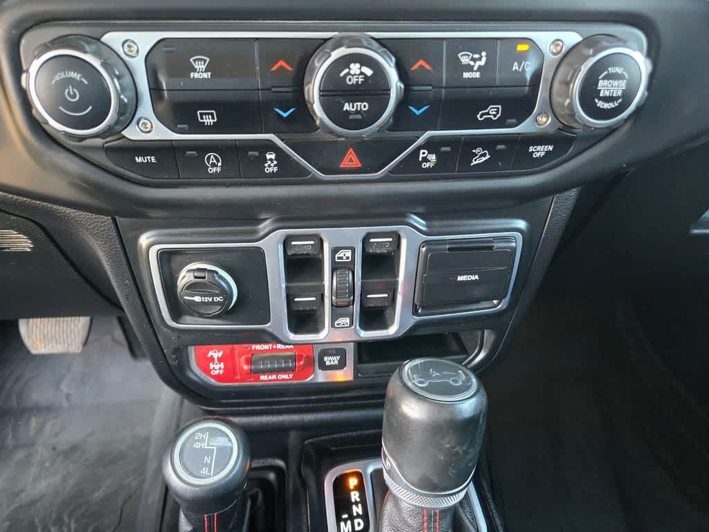 Used 2018 Jeep Wrangler Unlimited Rubicon w/ Steel Bumper Group AWD/4WD image 15