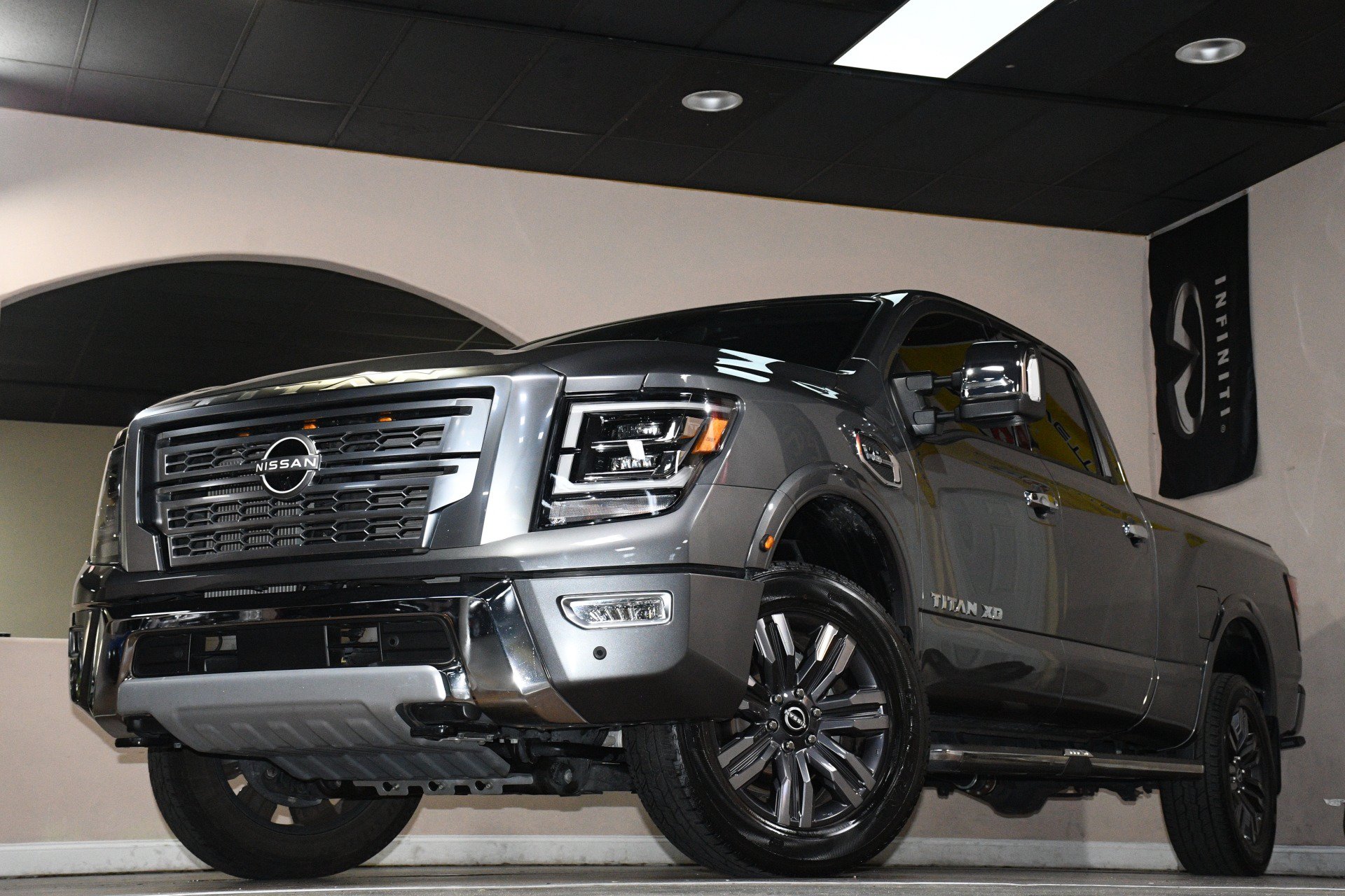 Used 2023 Nissan Titan Platinum Reserve w/ Moonroof Package AWD/4WD image 84