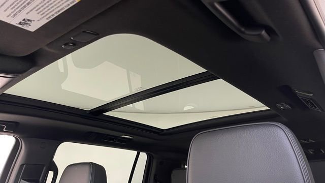 Used 2022 GMC Yukon XL Denali image 43