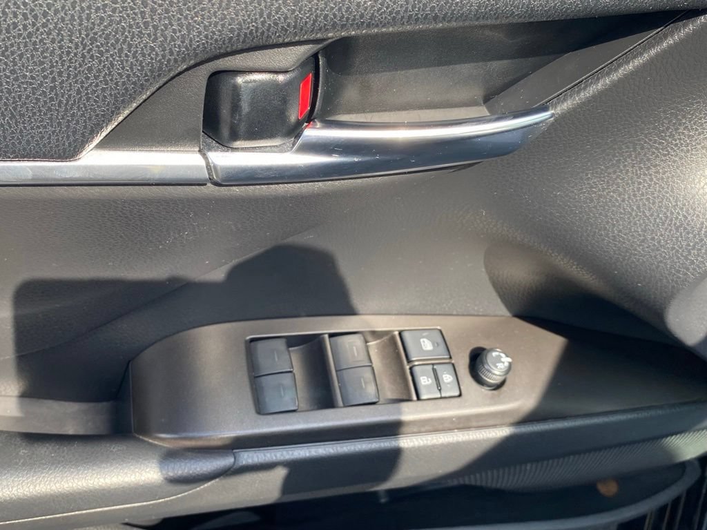Used 2022 Toyota Camry LE FWD image 20