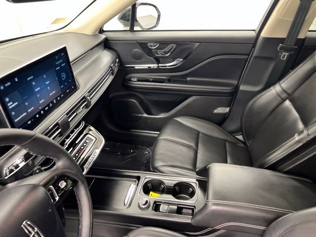 Used 2024 Lincoln Corsair AWD w/ Equipment Group 101A image 22