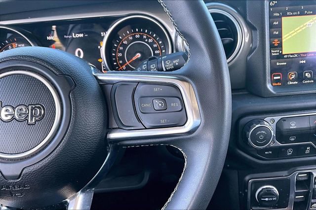 Used 2023 Jeep Wrangler Unlimited Sahara AWD/4WD image 12