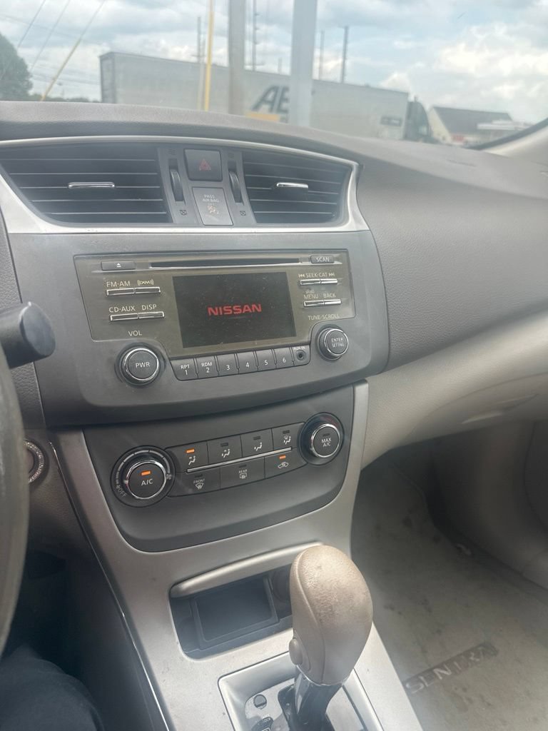 Used 2013 Nissan Sentra SV w/ Driver Pkg FWD image 6