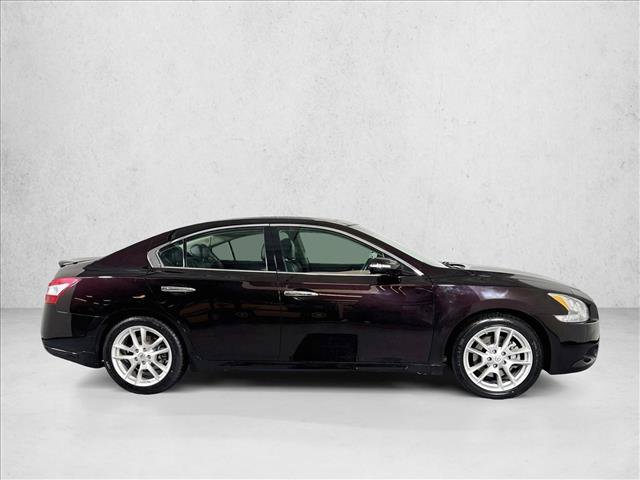 Used 2011 Nissan Maxima 3.5 SV w/ Premium Pkg FWD image 4