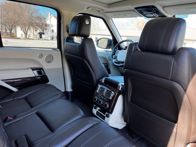 Used 2017 Land Rover Range Rover HSE AWD/4WD image 19