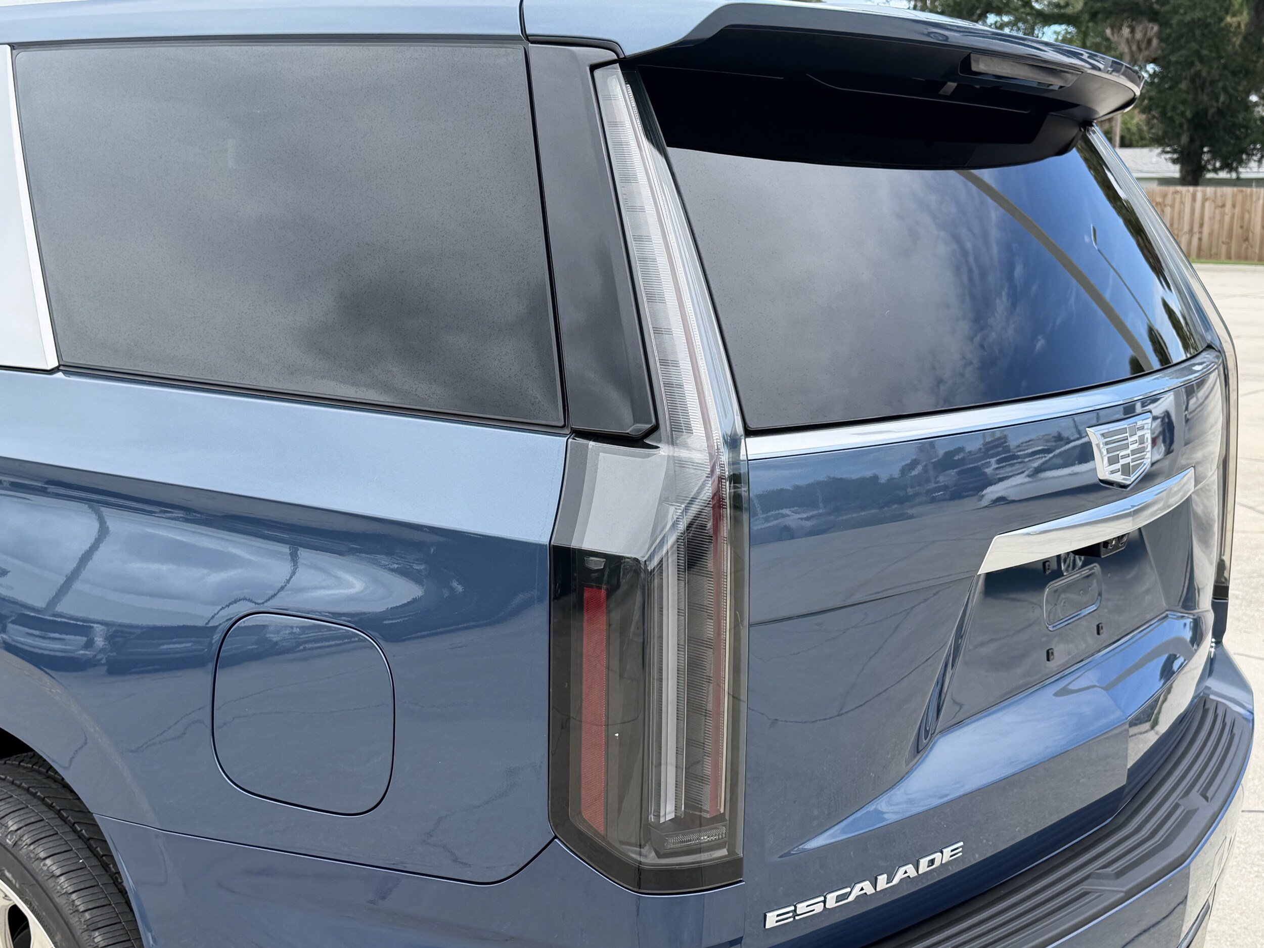New 2026 Cadillac Escalade Platinum Luxury w/ LPO, Radiant Package AWD/4WD image 10