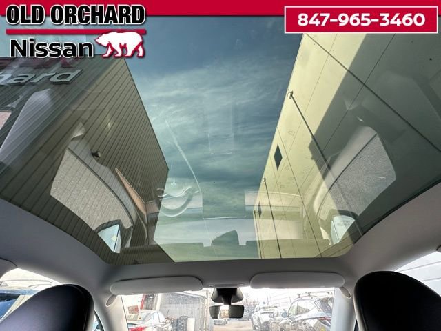 Used 2024 Tesla Model Y Long Range AWD/4WD image 14