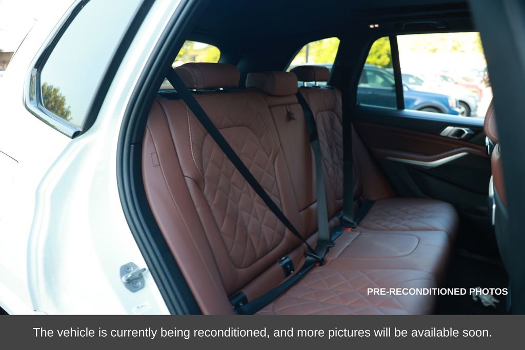 Used 2024 BMW X5 sDrive40i w/ M Sport Package image 13