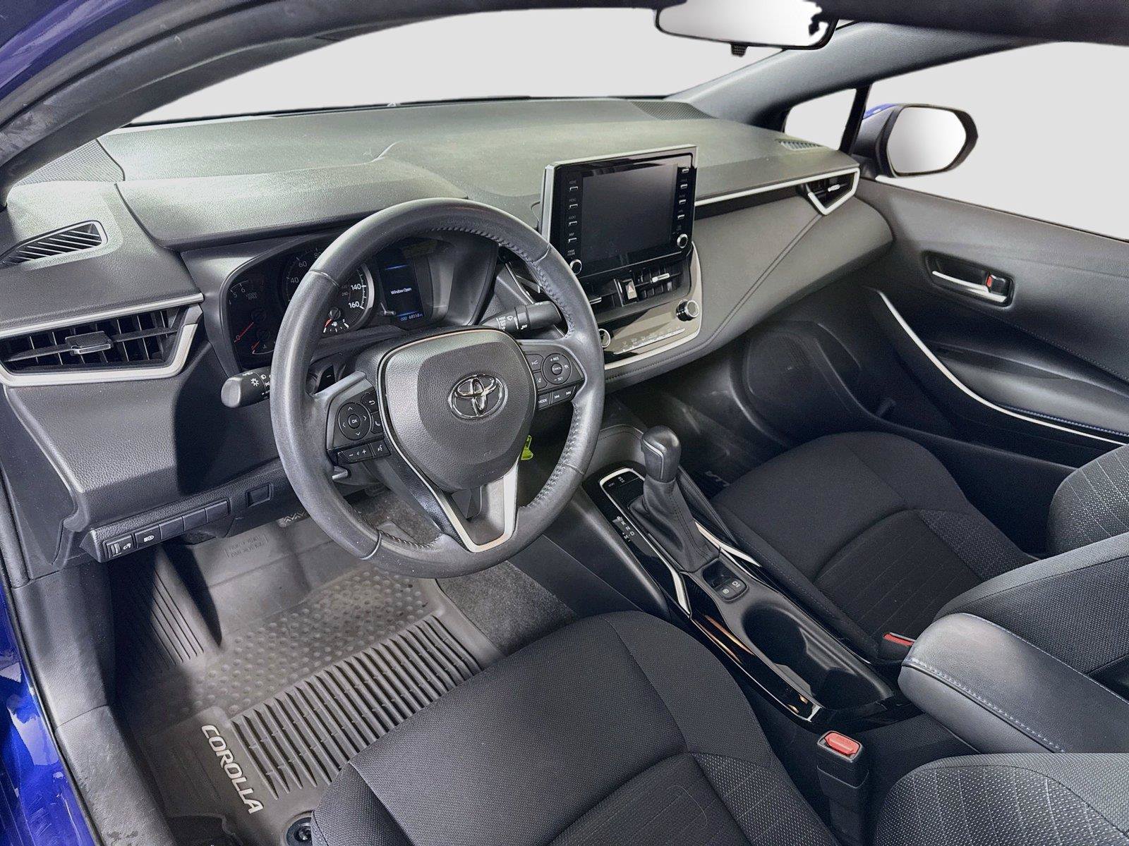 Used 2020 Toyota Corolla SE FWD image 3