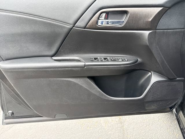 Used 2015 Honda Accord EX image 10