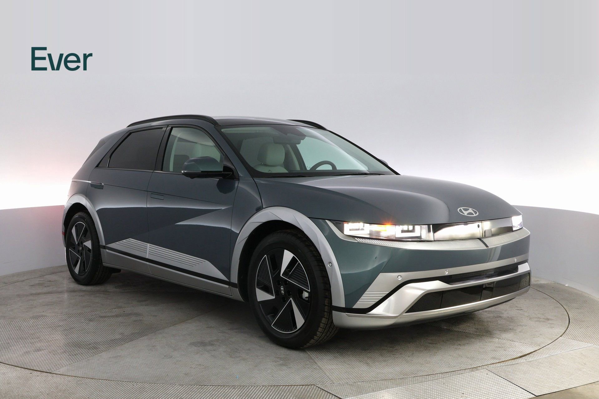 Used 2025 Hyundai Ioniq 5 Limited image 4