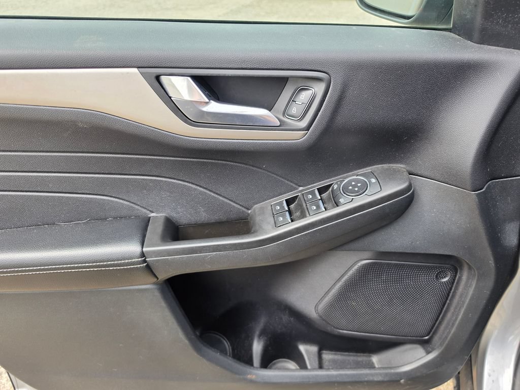 Used 2021 Ford Escape SE AWD/4WD image 5