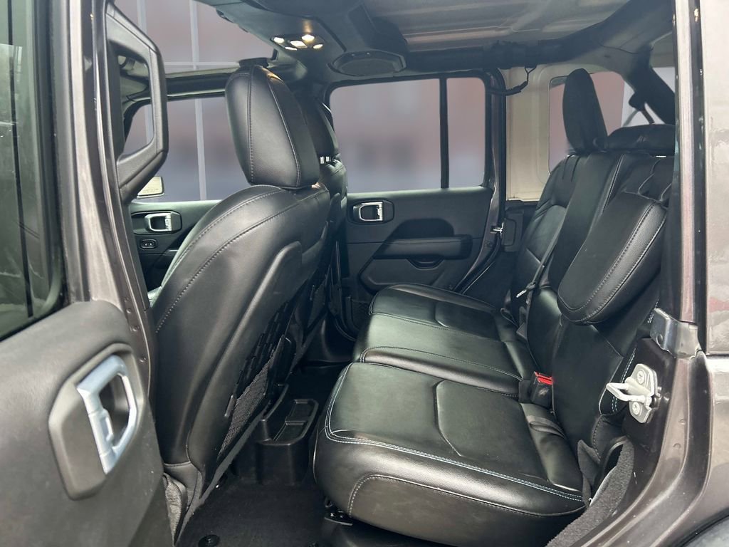 Used 2021 Jeep Wrangler Unlimited Rubicon 4xe w/ Dual Top Group image 13