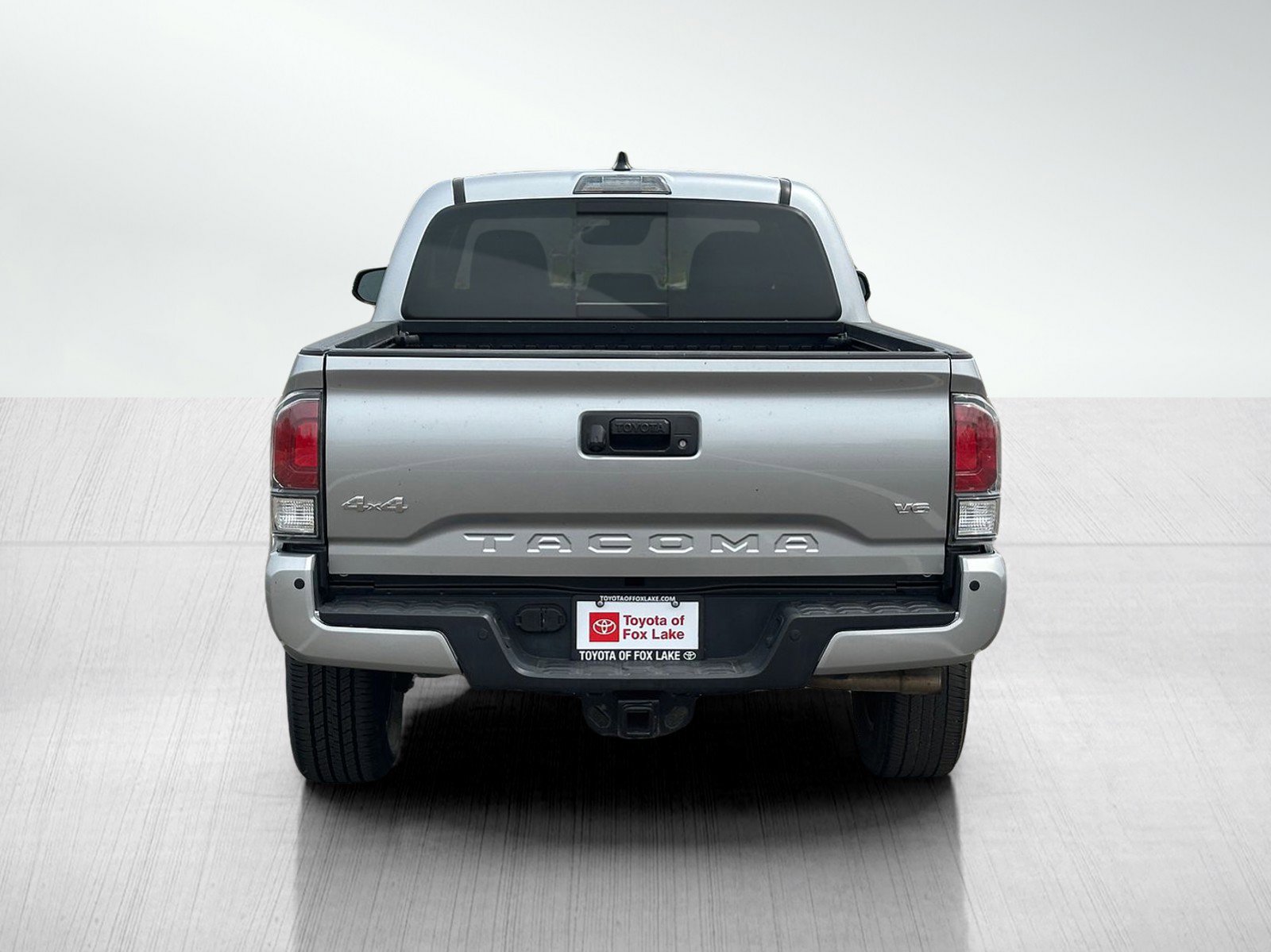 Used 2023 Toyota Tacoma Limited AWD/4WD image 6
