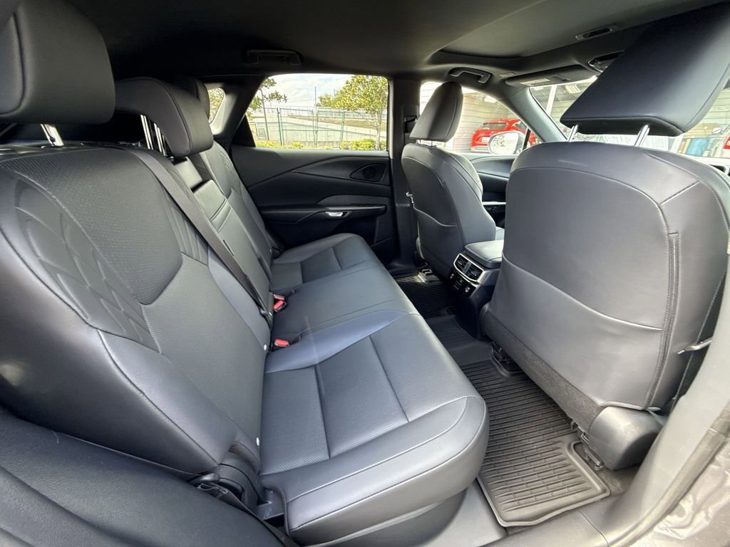 Used 2025 Lexus RX 350 Premium image 17