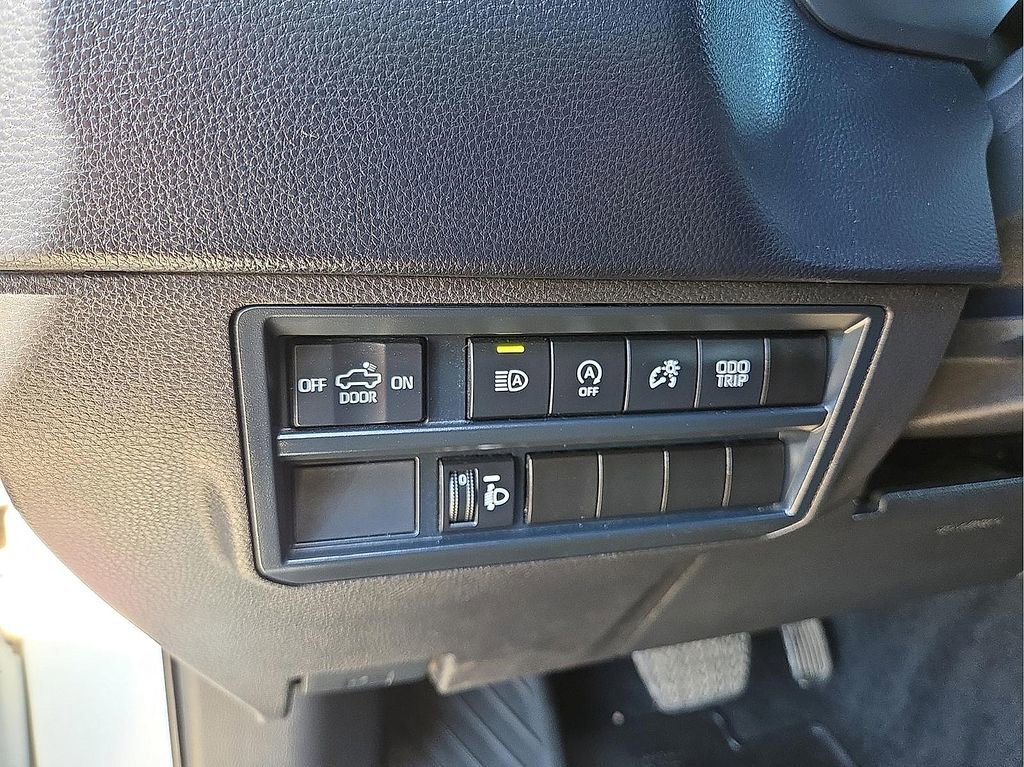 Used 2025 Toyota Tundra SR image 14