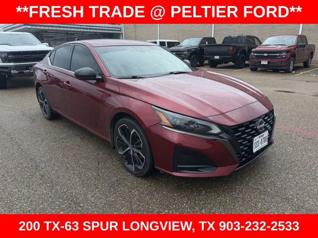 Used 2023 Nissan Altima 2.5 SR w/ SR Premium Package