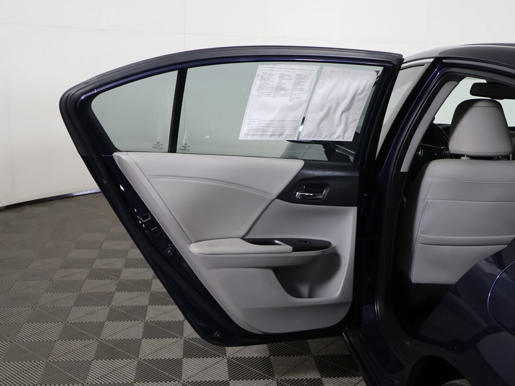 Used 2015 Honda Accord EX-L image 18