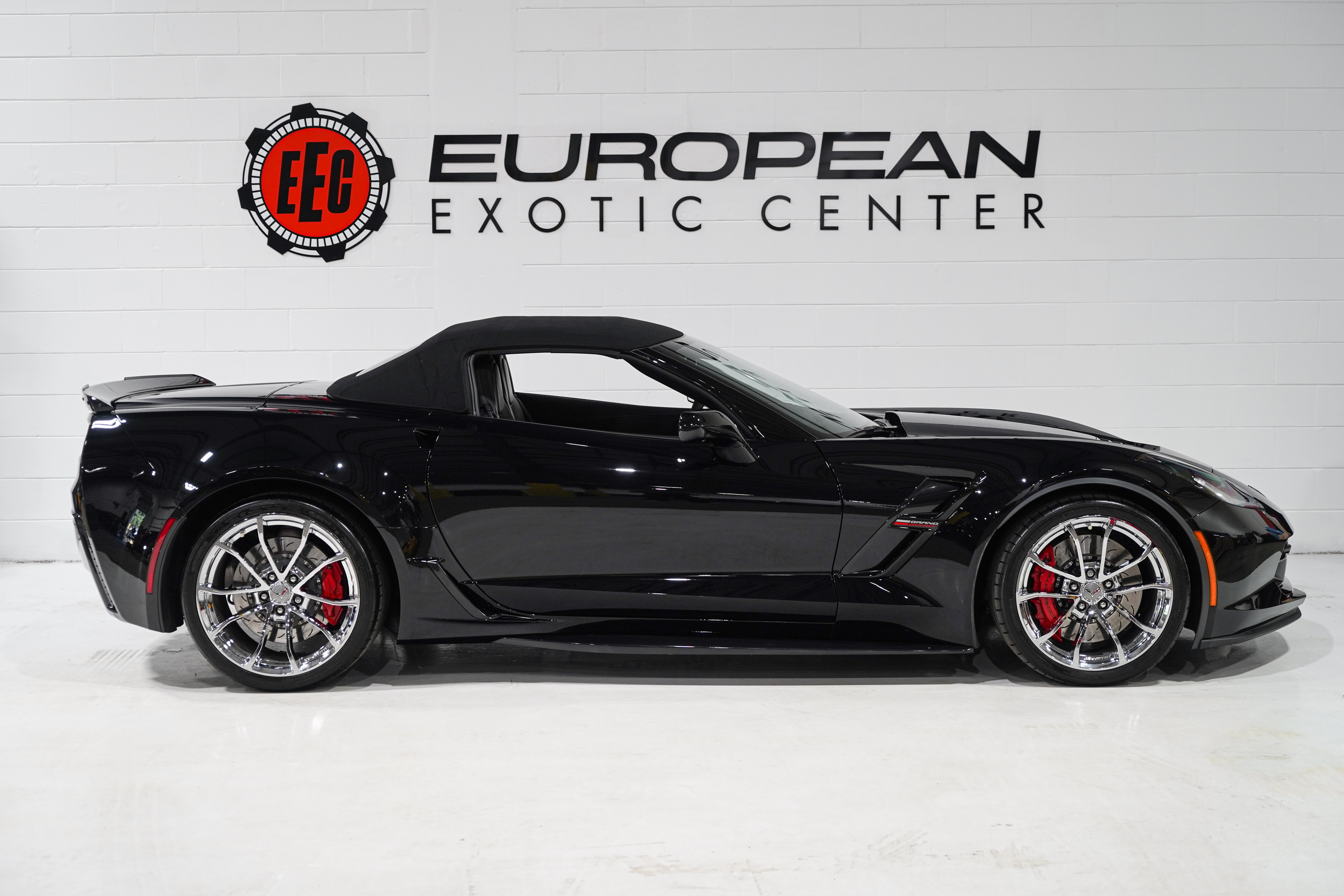 Used 2019 Chevrolet Corvette Grand Sport RWD image 8