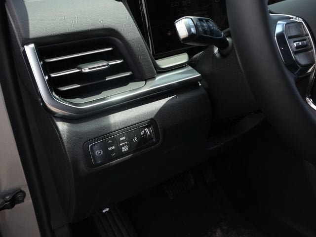 New 2026 GMC Terrain Elevation w/ Elevation Premium Package AWD/4WD image 18