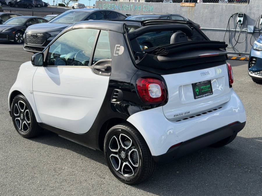 Used 2018 smart fortwo electric drive RWD image 7