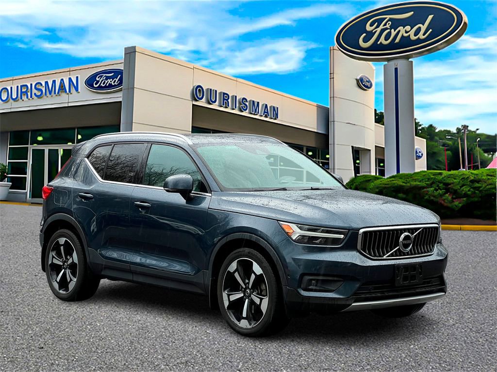 Used 2019 Volvo XC40 T5 Inscription image 1