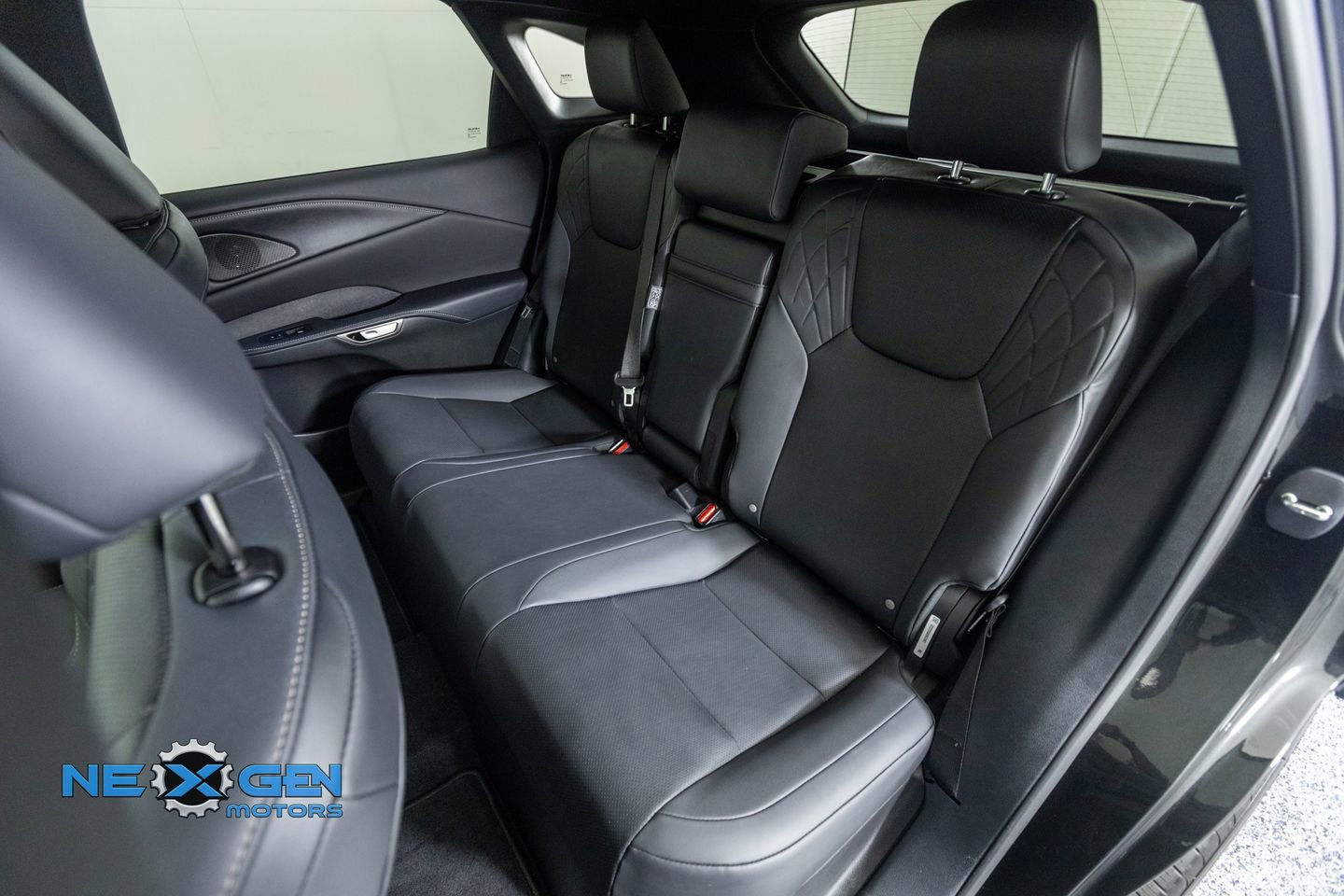 Used 2025 Lexus RX 350 Premium w/ Convenience Package AWD/4WD image 31