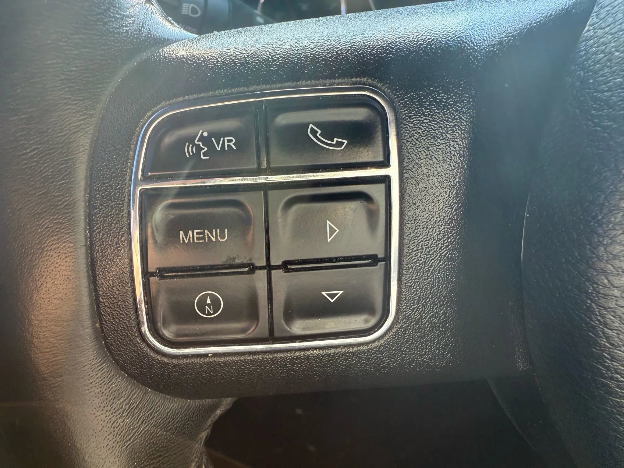 Used 2018 Jeep Wrangler Unlimited Sahara w/ Connectivity Group image 16