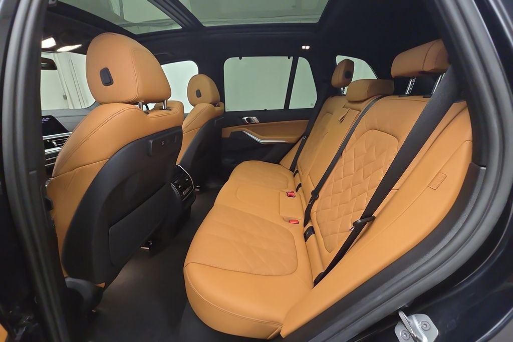 Certified 2023 BMW X5 xDrive45e w/ Executive Package image 24